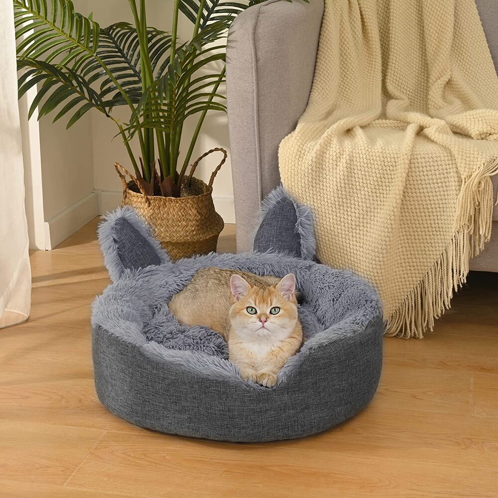 Warm & Fluffy Calming Cat Bed
